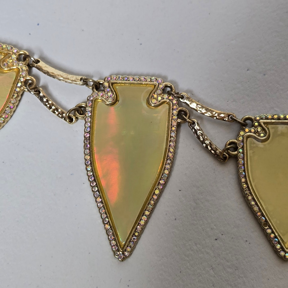 Katy Perry Iridescent Yellow Arrow Rhinestones Border Statement Prism Necklace - Picture 5 of 9